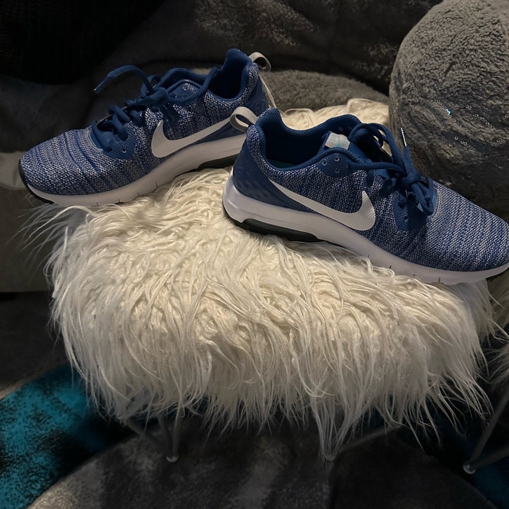 Nike blue and white youth or women 6.5